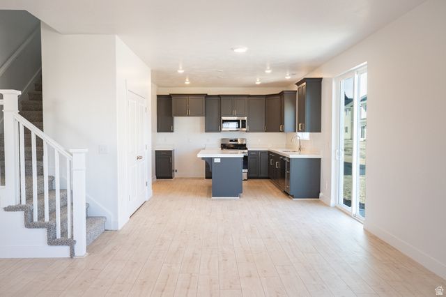 1151 N 1020 W, Salem, UT 84653