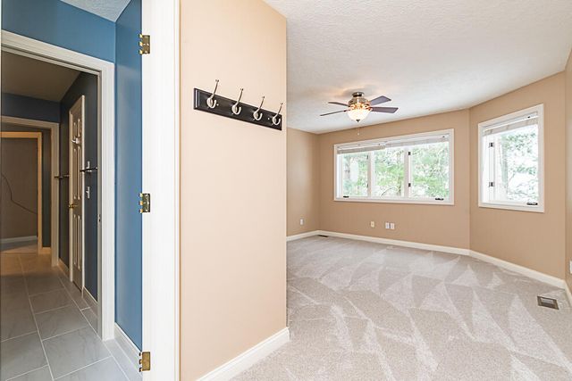 8551 Old Stone Circle, Kalamazoo, MI 49009