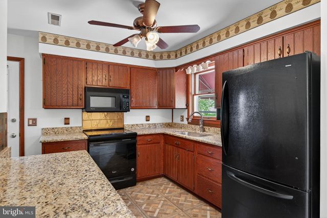 104 NORDICK DR, Lancaster, PA 17602