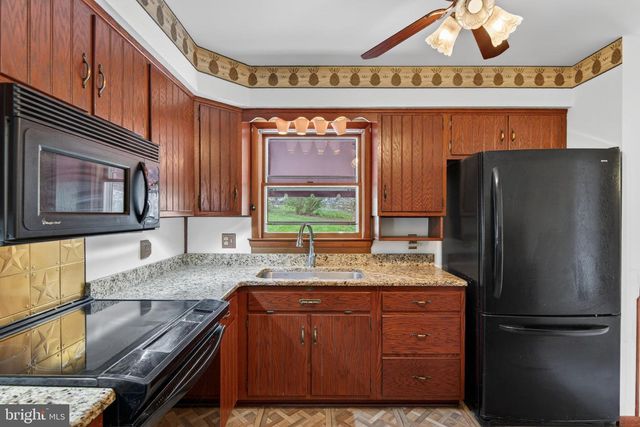 104 NORDICK DR, Lancaster, PA 17602