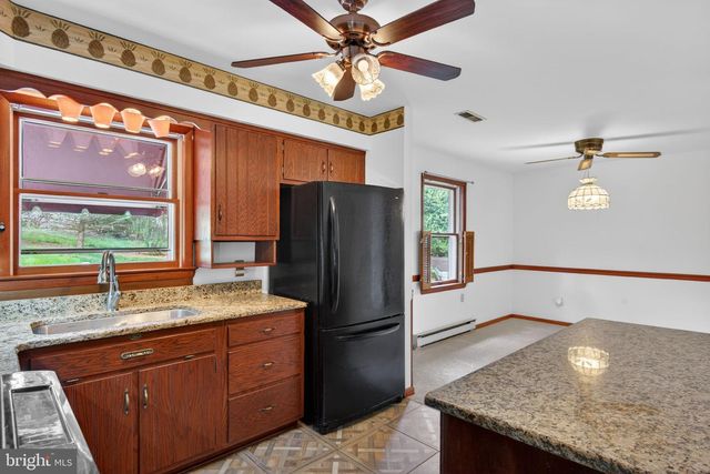 104 NORDICK DR, Lancaster, PA 17602