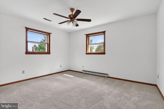 104 NORDICK DR, Lancaster, PA 17602