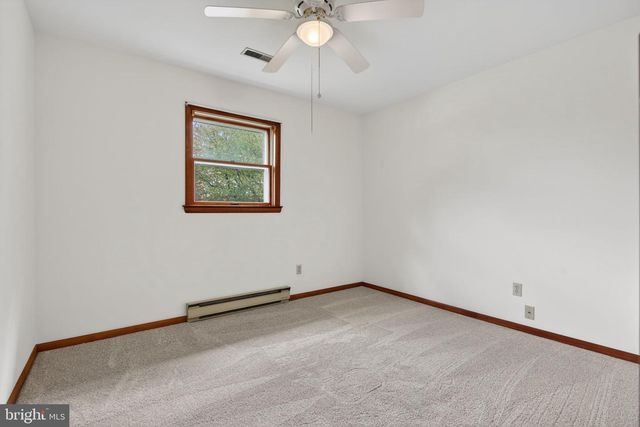 104 NORDICK DR, Lancaster, PA 17602