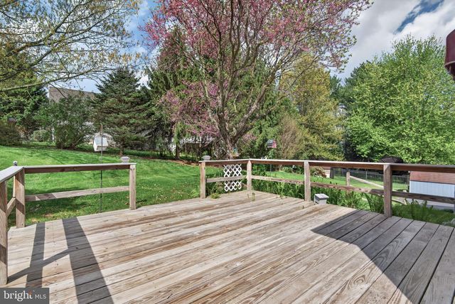 104 NORDICK DR, Lancaster, PA 17602