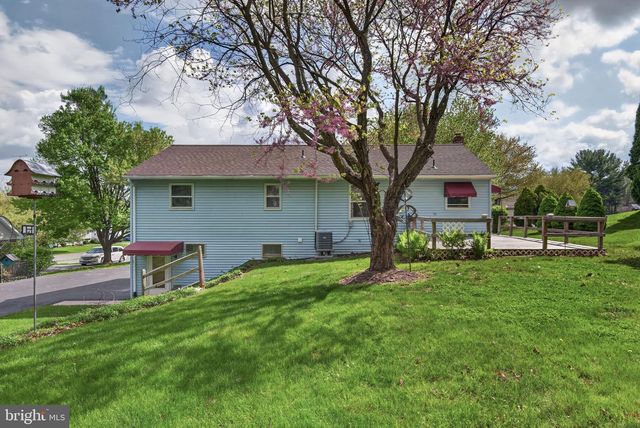 104 NORDICK DR, Lancaster, PA 17602