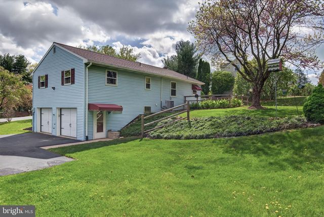 104 NORDICK DR, Lancaster, PA 17602