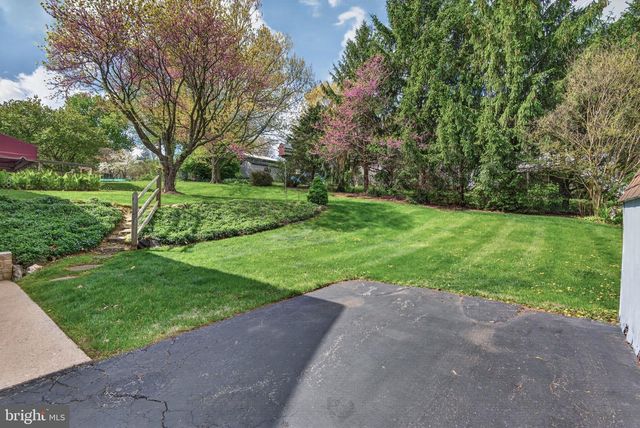 104 NORDICK DR, Lancaster, PA 17602