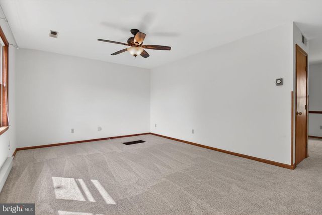 104 NORDICK DR, Lancaster, PA 17602