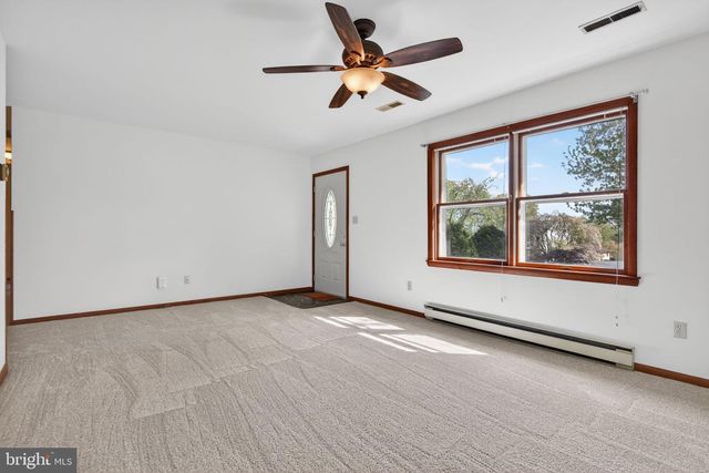 104 NORDICK DR, Lancaster, PA 17602