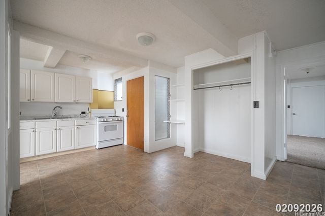 1237 Palolo Avenue Unit 2, Honolulu, HI 96816