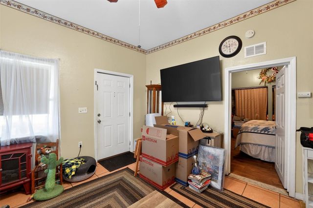 702 NW 3RD STREET, Mulberry, FL 33860