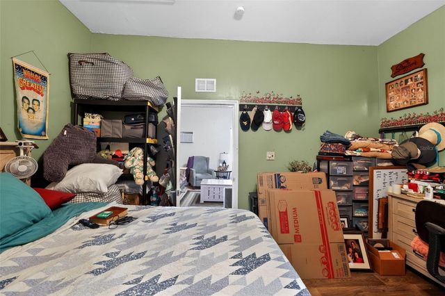 702 NW 3RD STREET, Mulberry, FL 33860