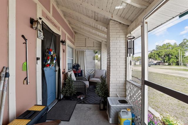 702 NW 3RD STREET, Mulberry, FL 33860
