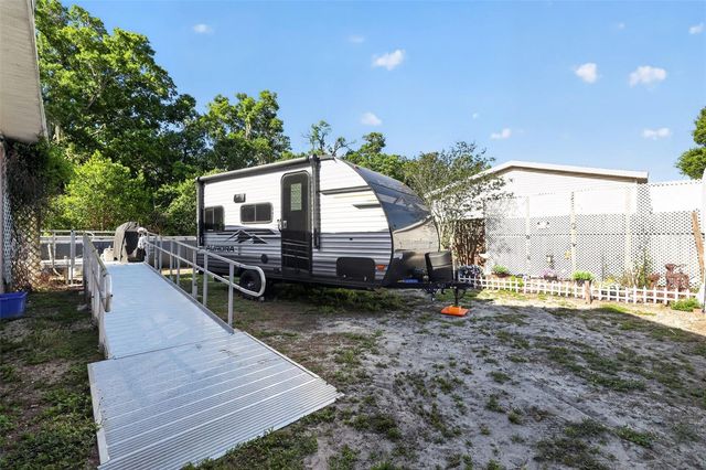 702 NW 3RD STREET, Mulberry, FL 33860