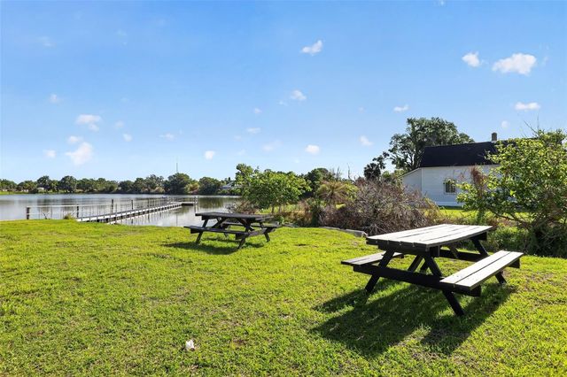 702 NW 3RD STREET, Mulberry, FL 33860
