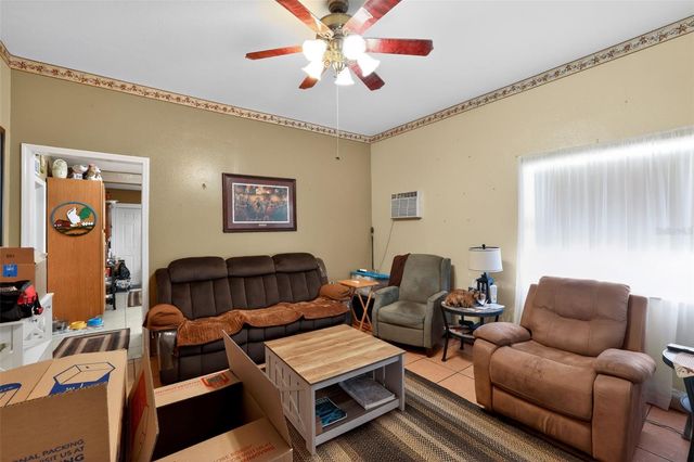 702 NW 3RD STREET, Mulberry, FL 33860