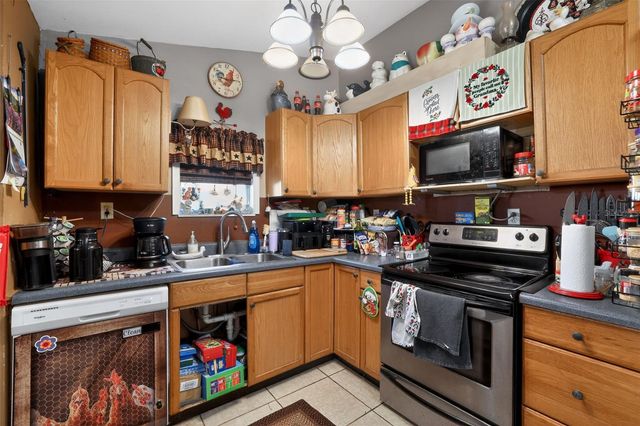 702 NW 3RD STREET, Mulberry, FL 33860