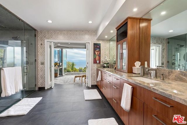 1334 Charmel Place, Pacific Palisades, CA 90272