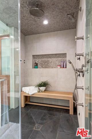1334 Charmel Place, Pacific Palisades, CA 90272