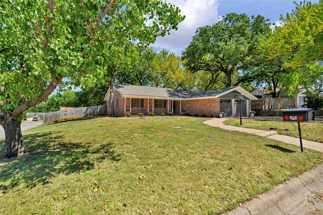 601 State Street, Weatherford, TX 76086