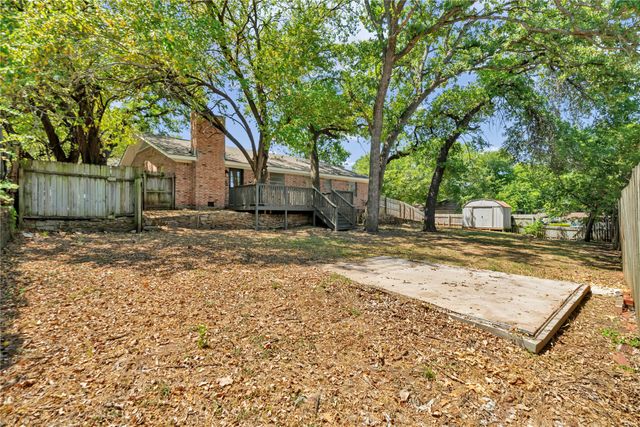 601 State Street, Weatherford, TX 76086