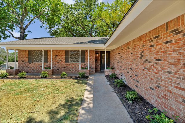 601 State Street, Weatherford, TX 76086