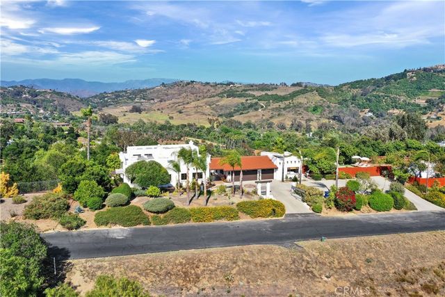3064 Via Loma, Fallbrook, CA 92028