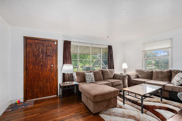7213 Tapper Avenue, Hammond, IN 46324