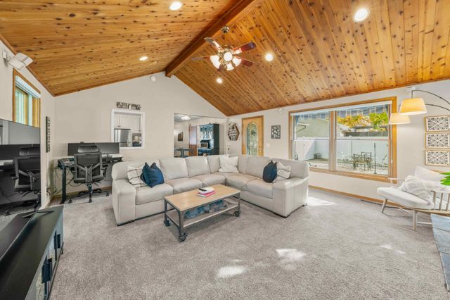 15429 Drexel Way, Apple Valley, MN 55124