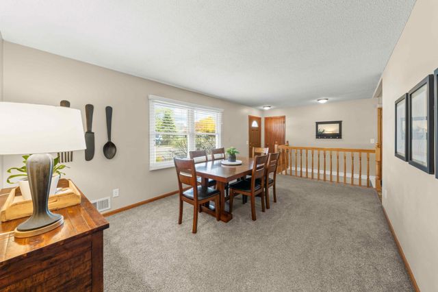 15429 Drexel Way, Apple Valley, MN 55124