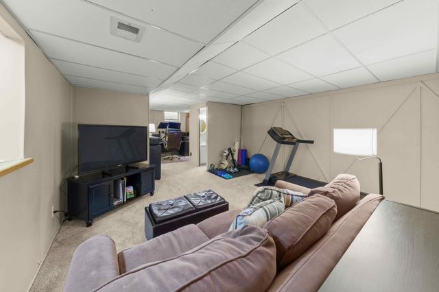 15429 Drexel Way, Apple Valley, MN 55124