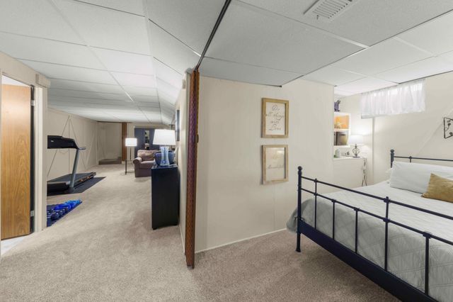 15429 Drexel Way, Apple Valley, MN 55124