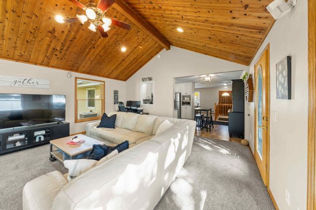 15429 Drexel Way, Apple Valley, MN 55124