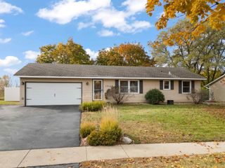 15429 Drexel Way, Apple Valley, MN 55124