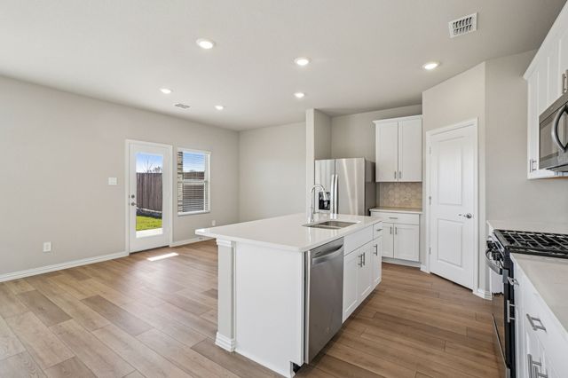 519 Clover Creek Drive, Princeton, TX 75071