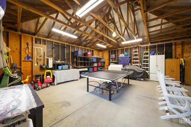 13603 Monarch Palm Avenue, Bakersfield, CA 93314