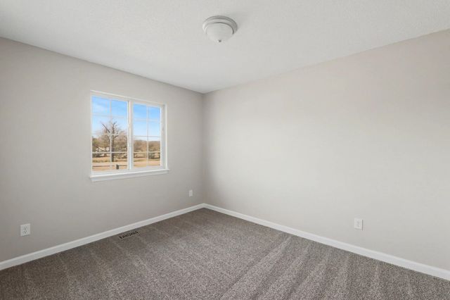 1813 N Pine Grove St, Wichita, KS 67212