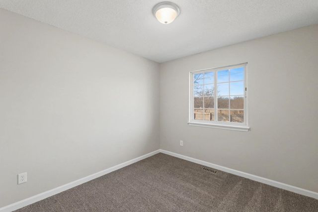 1813 N Pine Grove St, Wichita, KS 67212