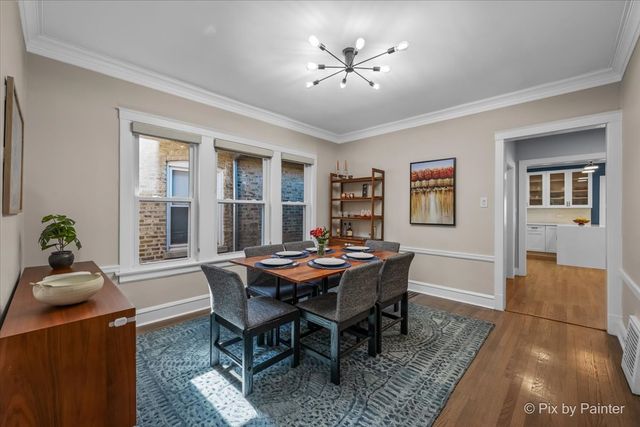 5824 N Fairfield Avenue, Chicago, IL 60659