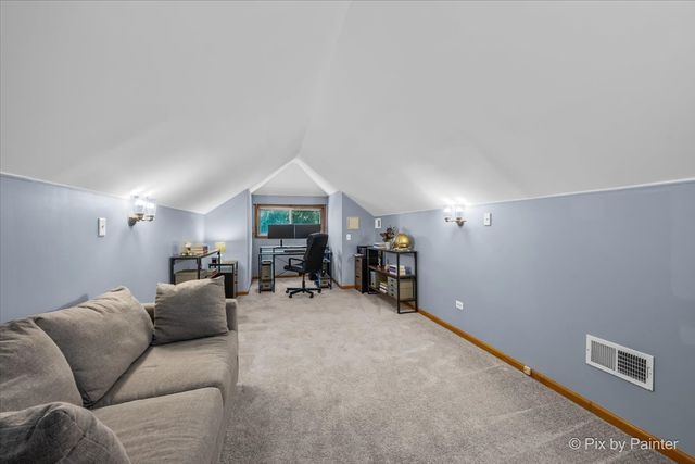 5824 N Fairfield Avenue, Chicago, IL 60659