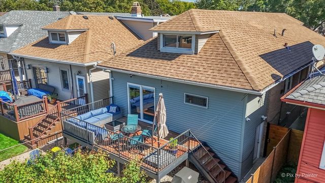 5824 N Fairfield Avenue, Chicago, IL 60659