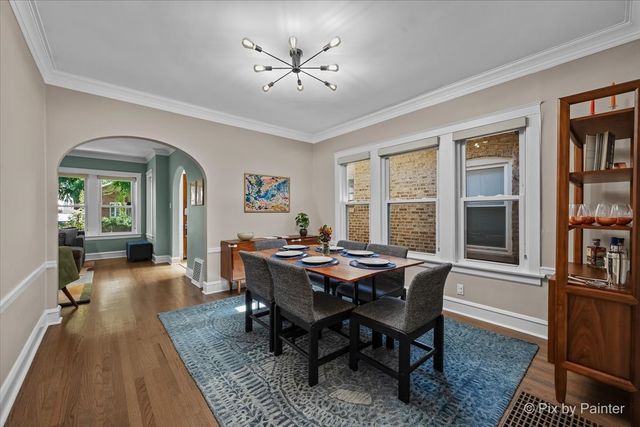 5824 N Fairfield Avenue, Chicago, IL 60659