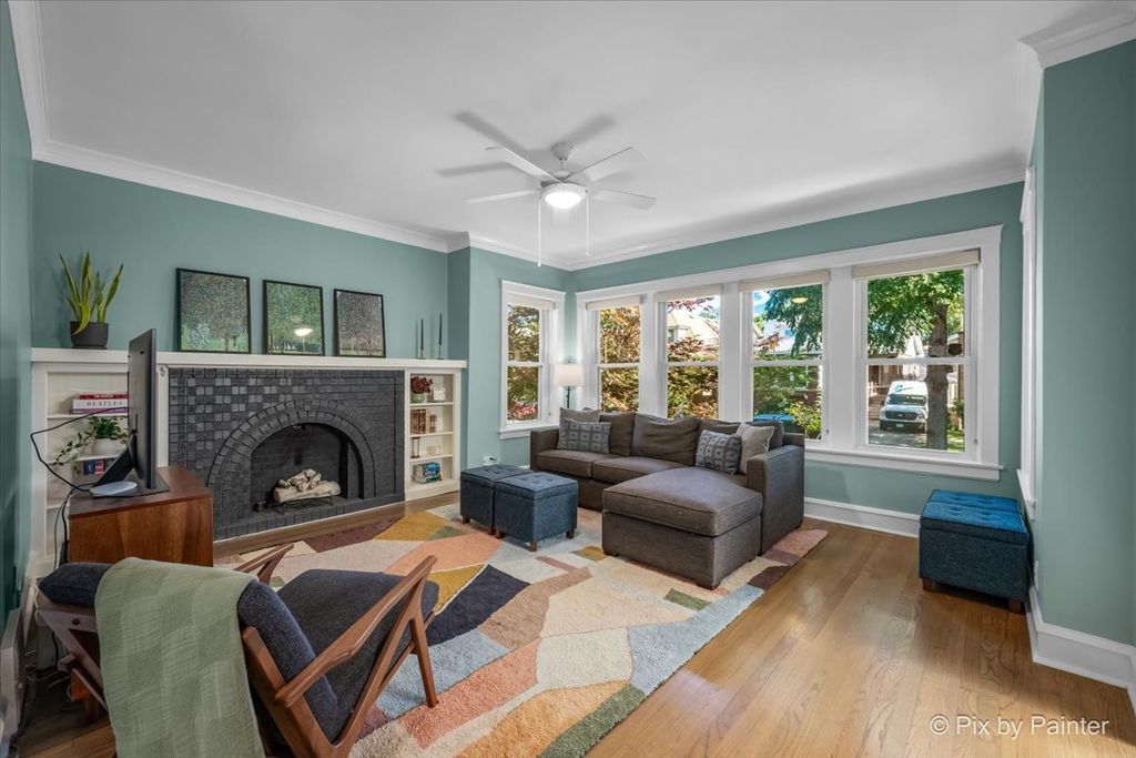 5824 N Fairfield Avenue, Chicago, IL 60659 — photo 2