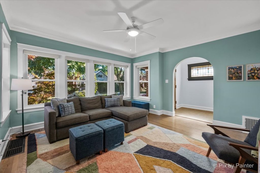 5824 N Fairfield Avenue, Chicago, IL 60659 — photo 3
