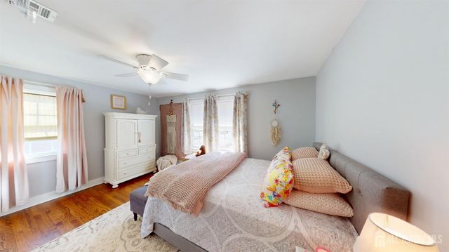 40 E Sherman Street, Monroe, NJ 08831