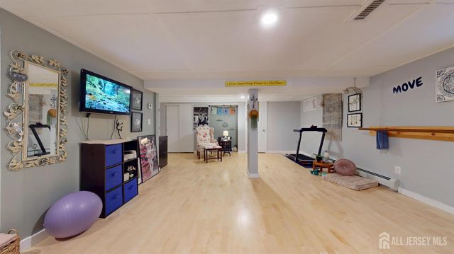 40 E Sherman Street, Monroe, NJ 08831