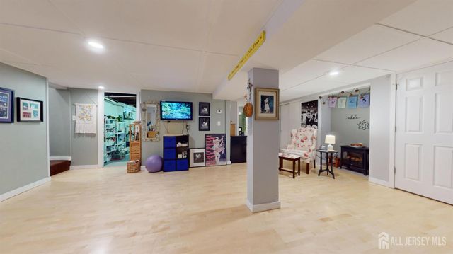 40 E Sherman Street, Monroe, NJ 08831