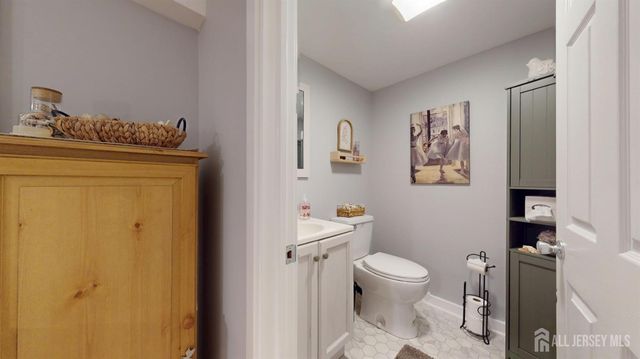 40 E Sherman Street, Monroe, NJ 08831