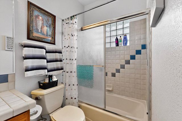 3039 ASHKIRK Loop SE, Rio Rancho, NM 87124