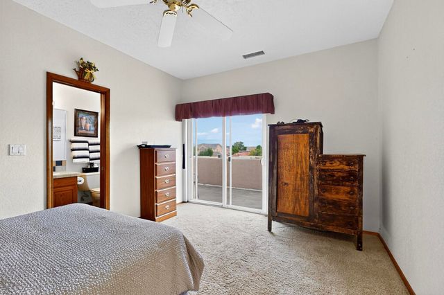 3039 ASHKIRK Loop SE, Rio Rancho, NM 87124